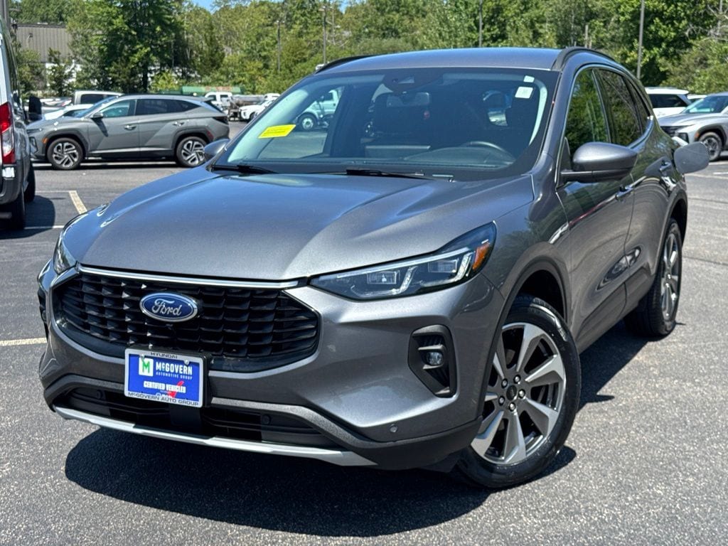 Used 2024 Ford Escape Platinum SUV