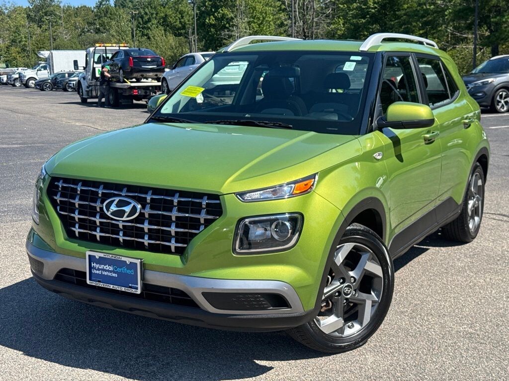 Used 2024 Hyundai Venue SEL SUV