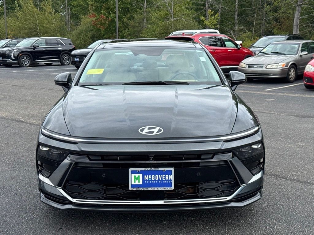 Certified 2025 Hyundai Sonata Hybrid Limited Sedan