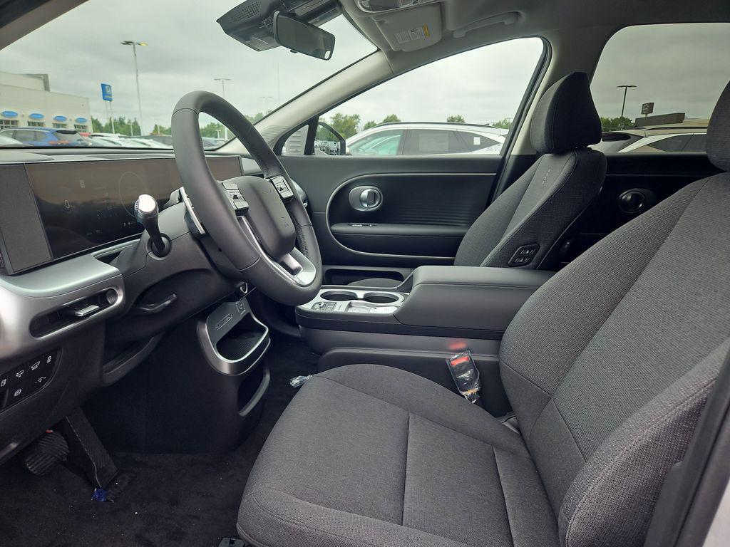 2026 Hyundai IONIQ 9 SE - Photo 17