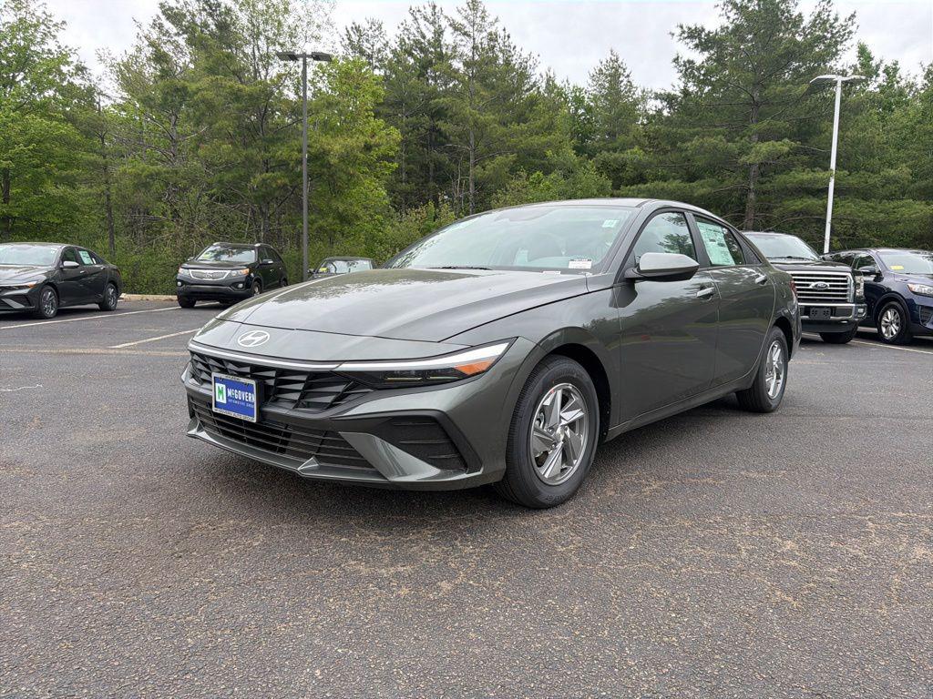 2026 Hyundai Elantra 2.0 SE IVT's photo