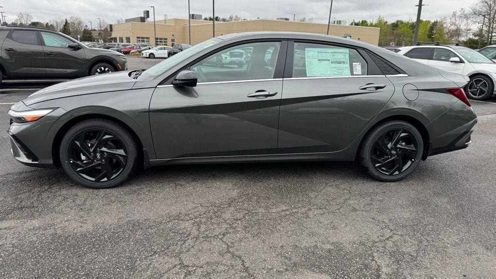 New 2026 Hyundai Elantra SEL Sport Premium Sedan