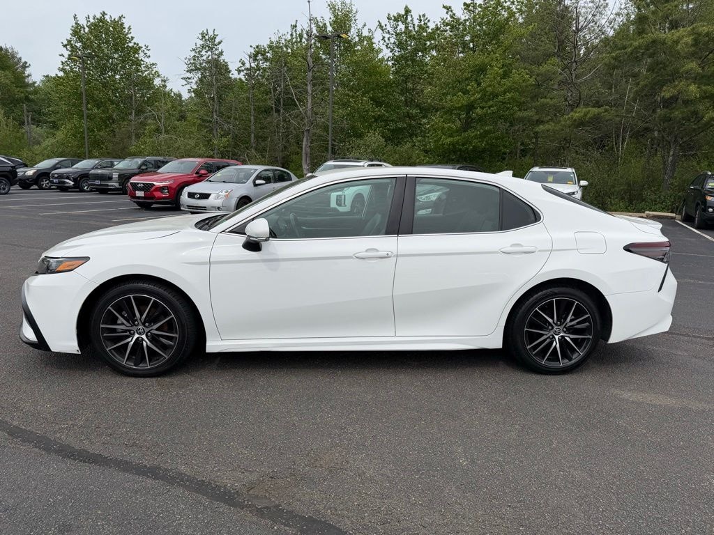 Used 2024 Toyota Camry SE Sedan