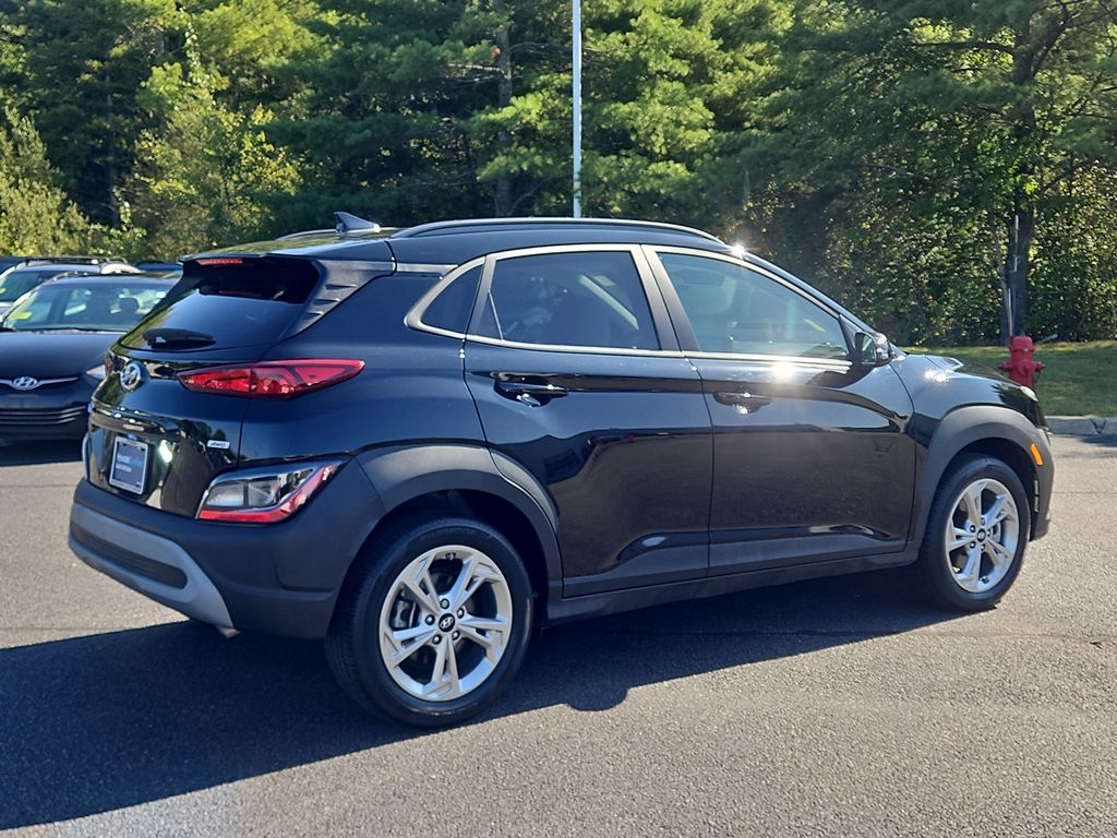 2023 Hyundai Kona SEL photo 2