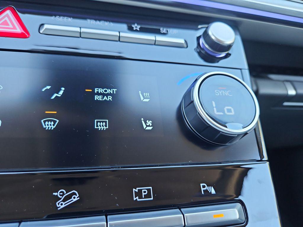 2026 Hyundai Santa Fe Calligraphy - Photo 11
