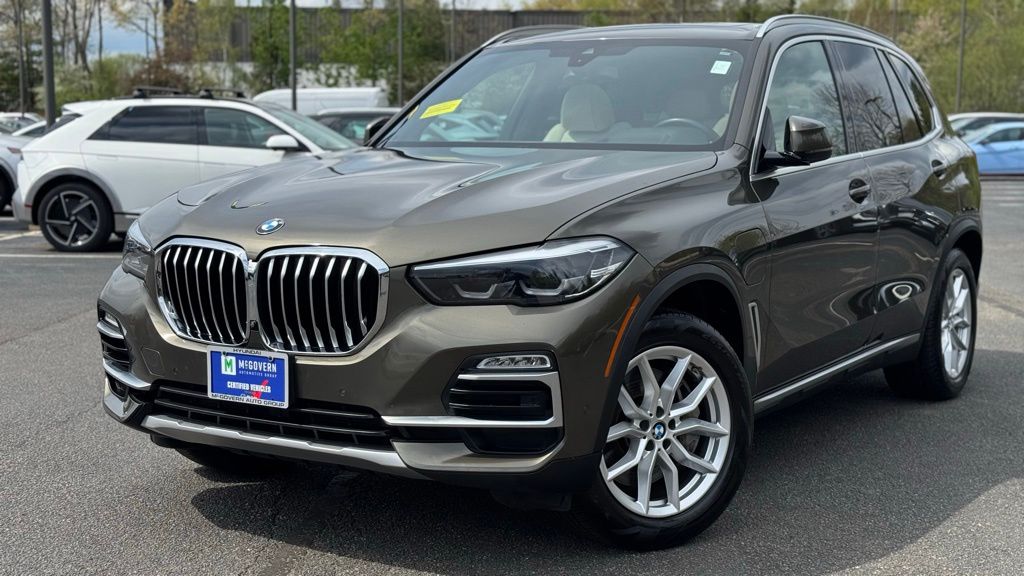 2021 BMW X5 xDrive45e's photo