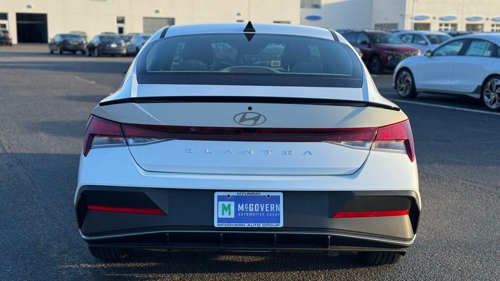 New 2026 Hyundai Elantra SEL Sport Sedan