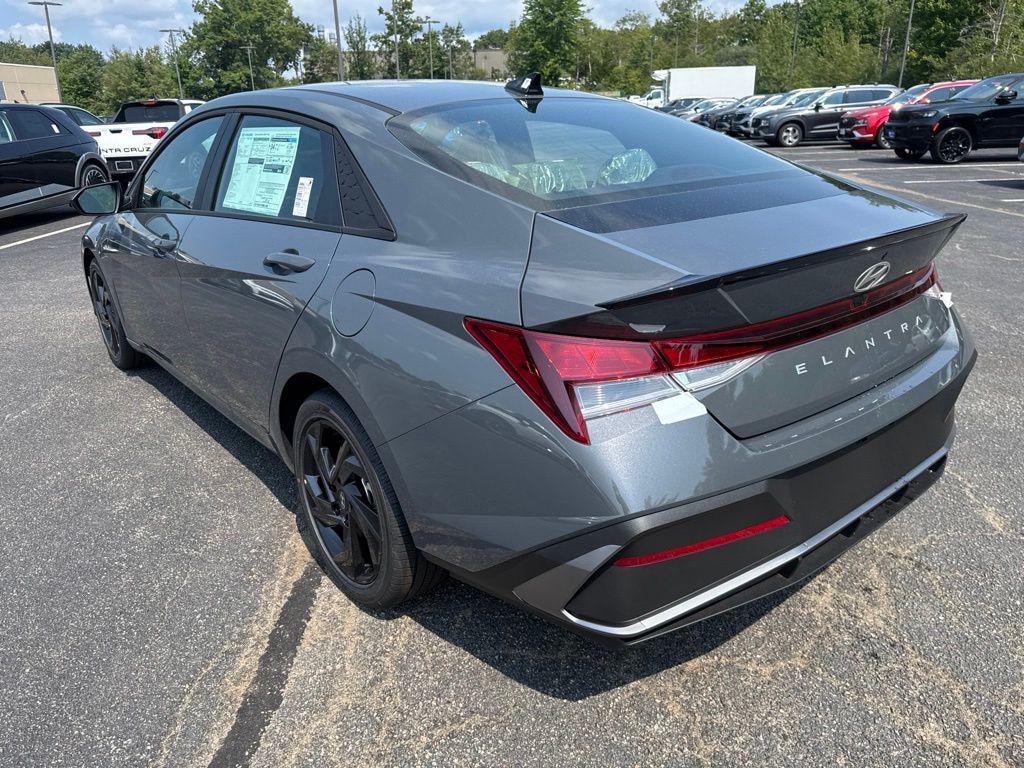 New 2026 Hyundai Elantra SEL Sport Sedan