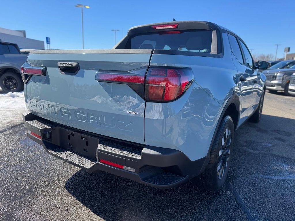 2025 Hyundai Santa Cruz SE - Photo 6