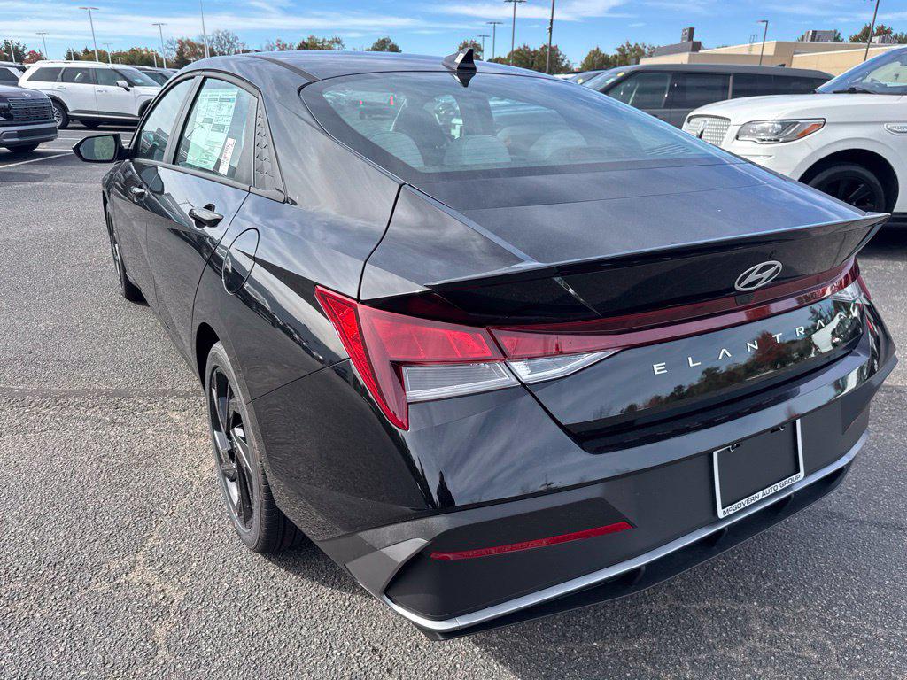 New 2026 Hyundai Elantra SEL Sport Plus Sedan