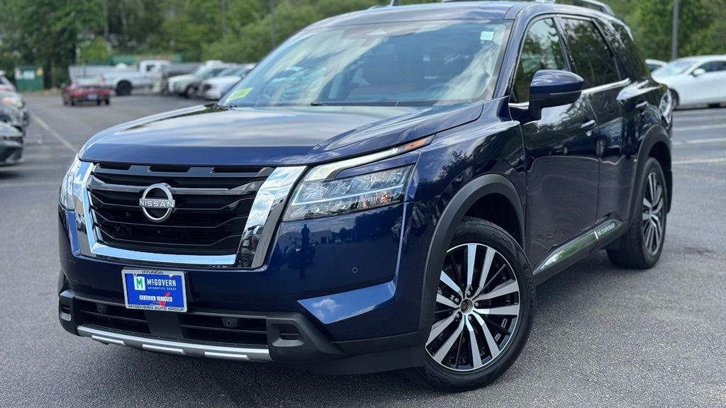 Used 2023 Nissan Pathfinder Platinum SUV