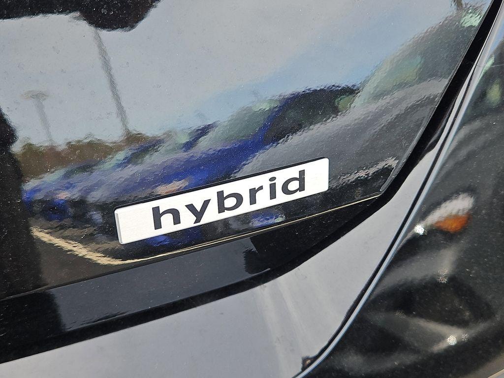 New 2025 Hyundai Elantra Hybrid SEL Sport Sedan