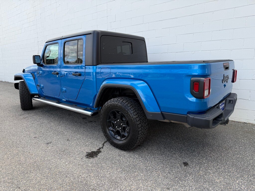 2023 Jeep Gladiator Sport photo 2