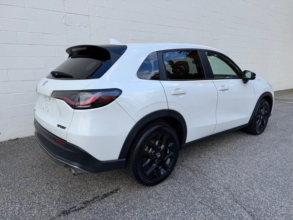 2023 Honda HR-V Sport photo 3