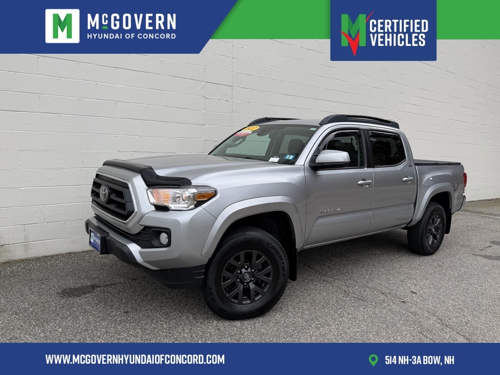 2022 Toyota Tacoma SR5's photo
