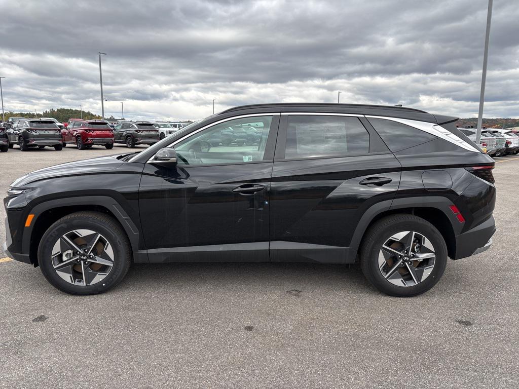 2025 Hyundai Tucson SEL Convenience photo 2