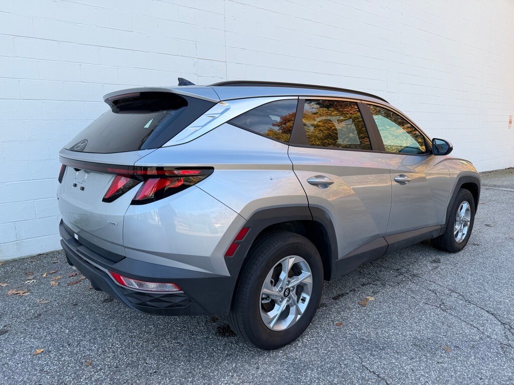 2024 Hyundai Tucson SEL photo 2
