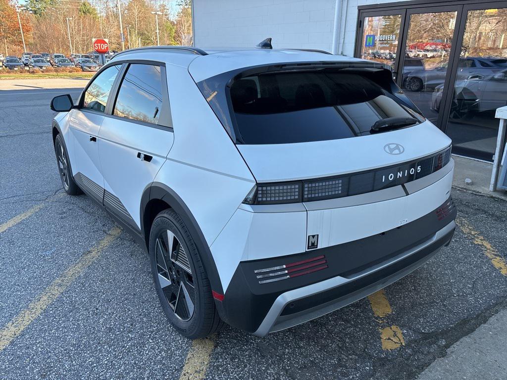 2025 Hyundai Ioniq 5 SEL photo 2