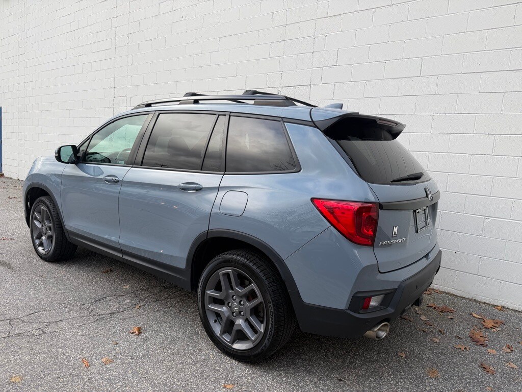 2023 Honda Passport EX-L photo 2