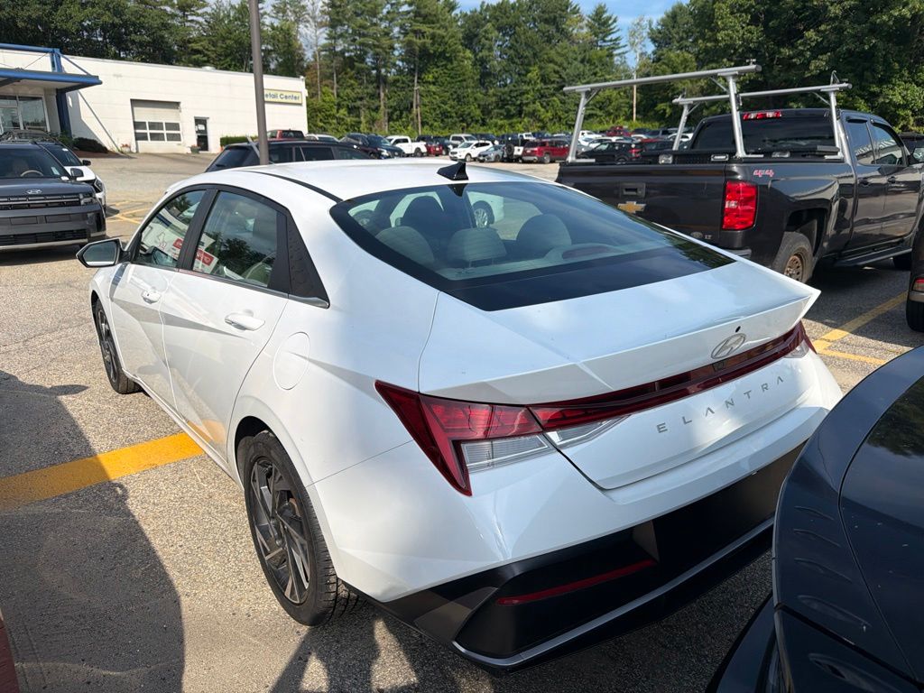 Used 2024 Hyundai Elantra SEL with VIN KMHLS4DG9RU699880 for sale in Bow, NH