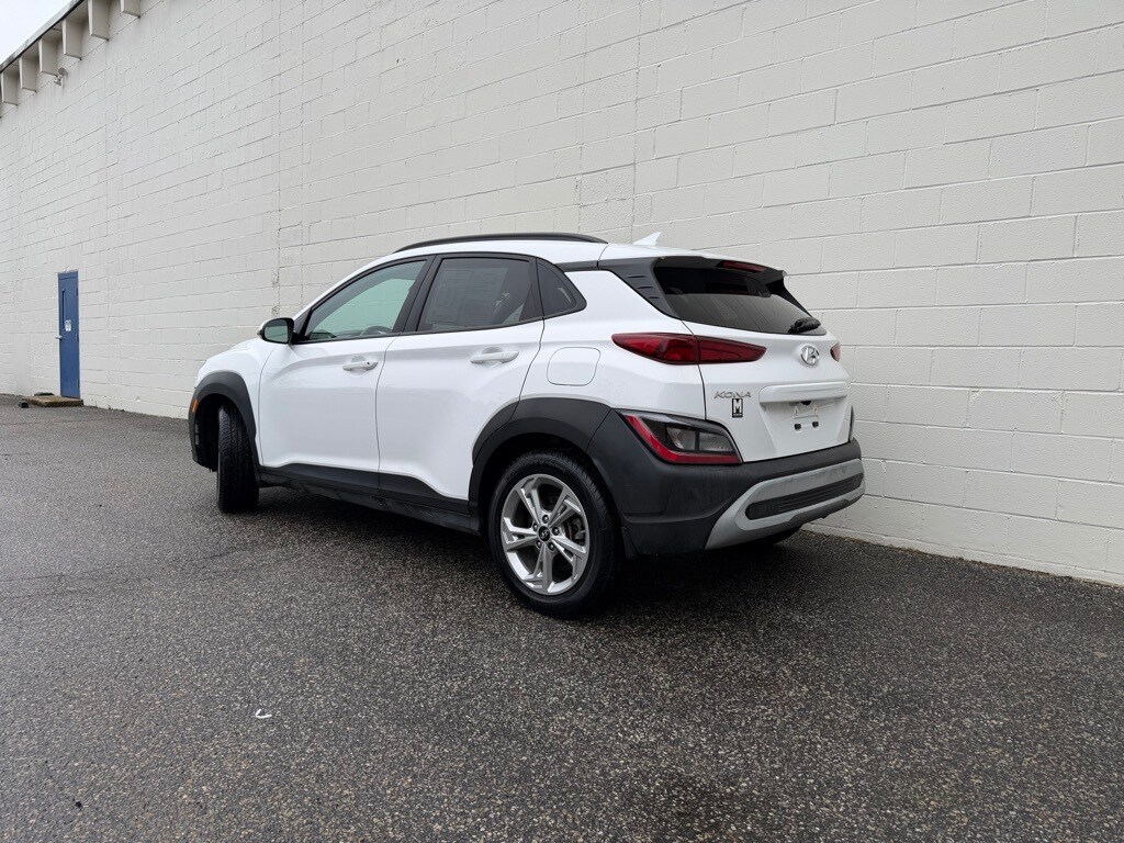 2023 Hyundai Kona SEL photo 2