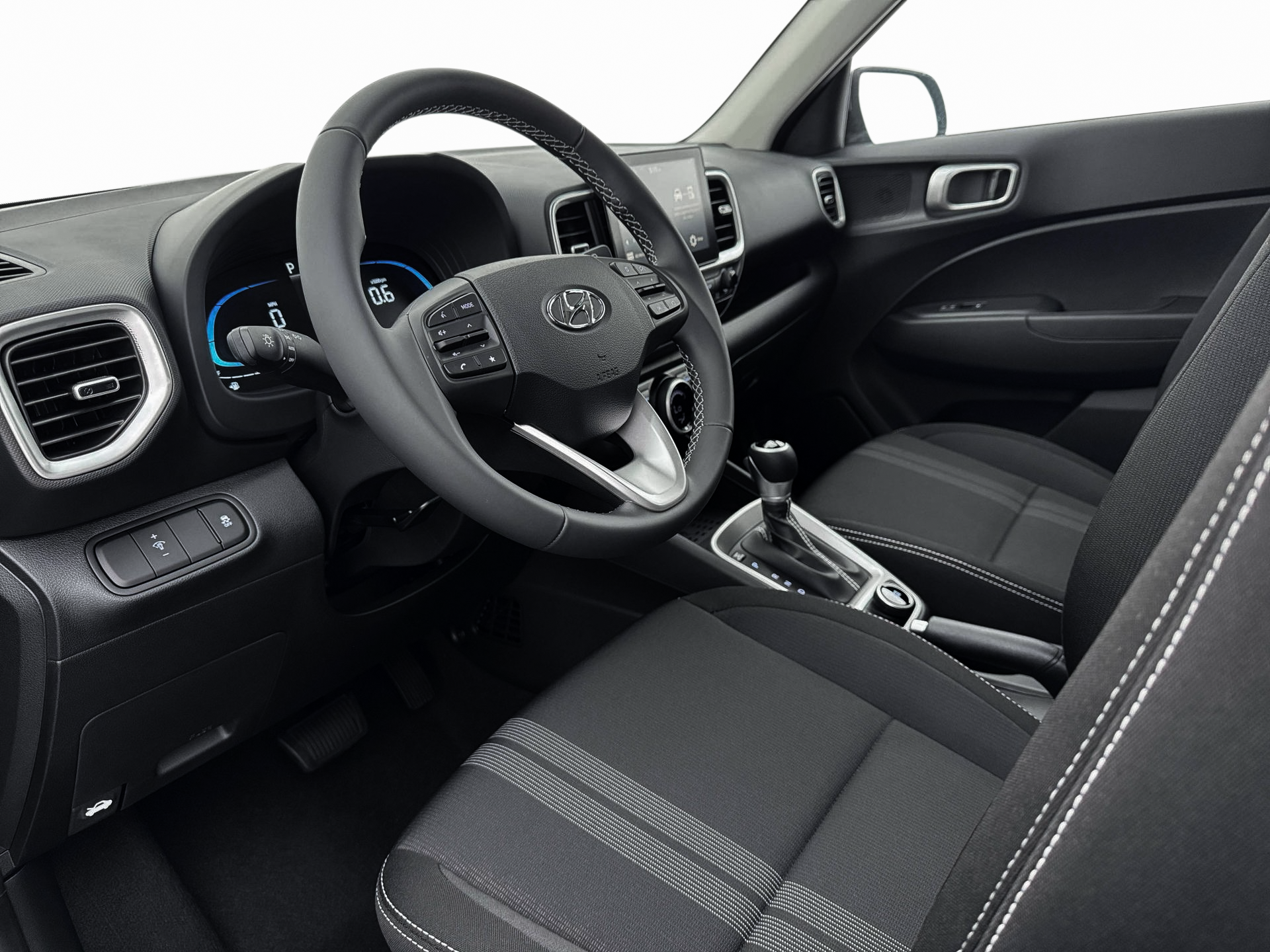2026 Hyundai Venue SEL - Photo 14
