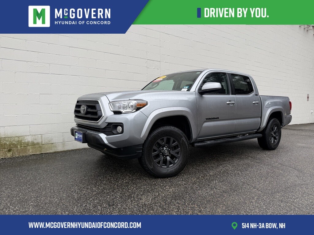 2022 Toyota Tacoma SR5's photo