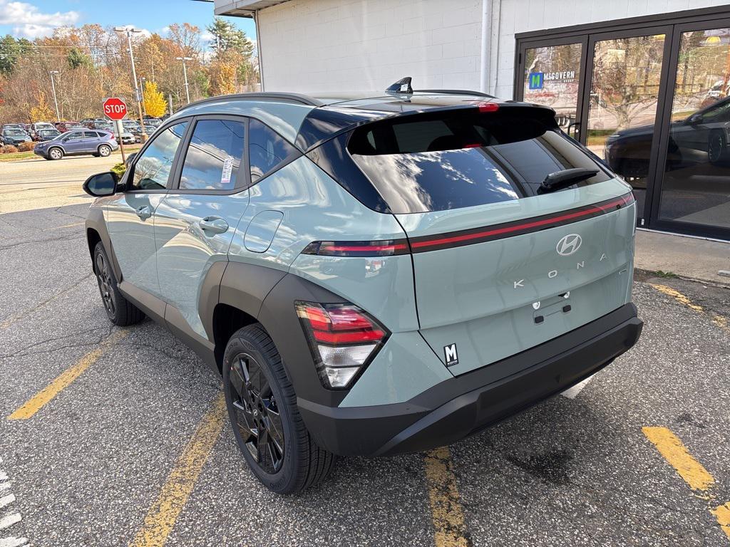 2026 Hyundai Kona SEL photo 2