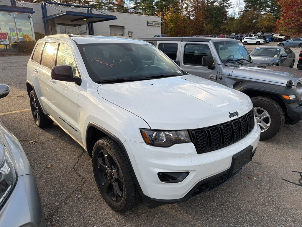 2019 Jeep Grand Cherokee Laredo Upland photo 2