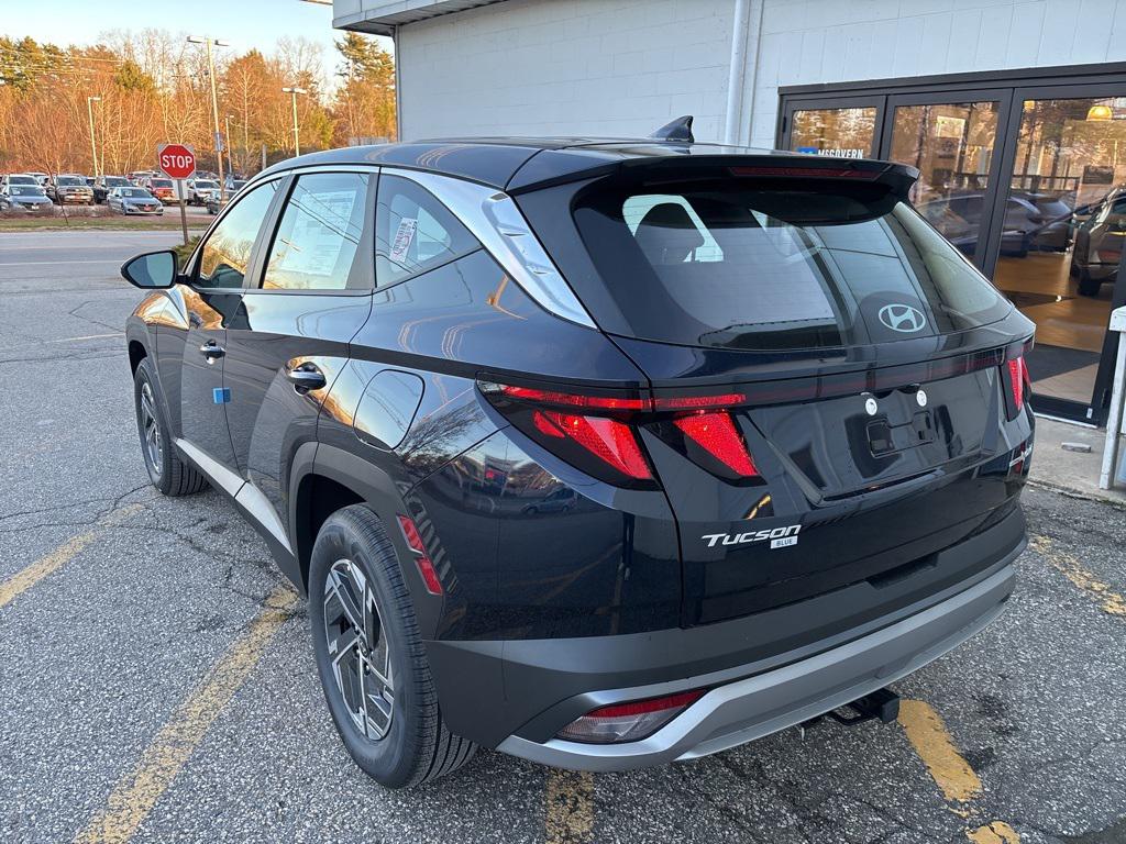 2026 Hyundai Tucson Hybrid Blue photo 2