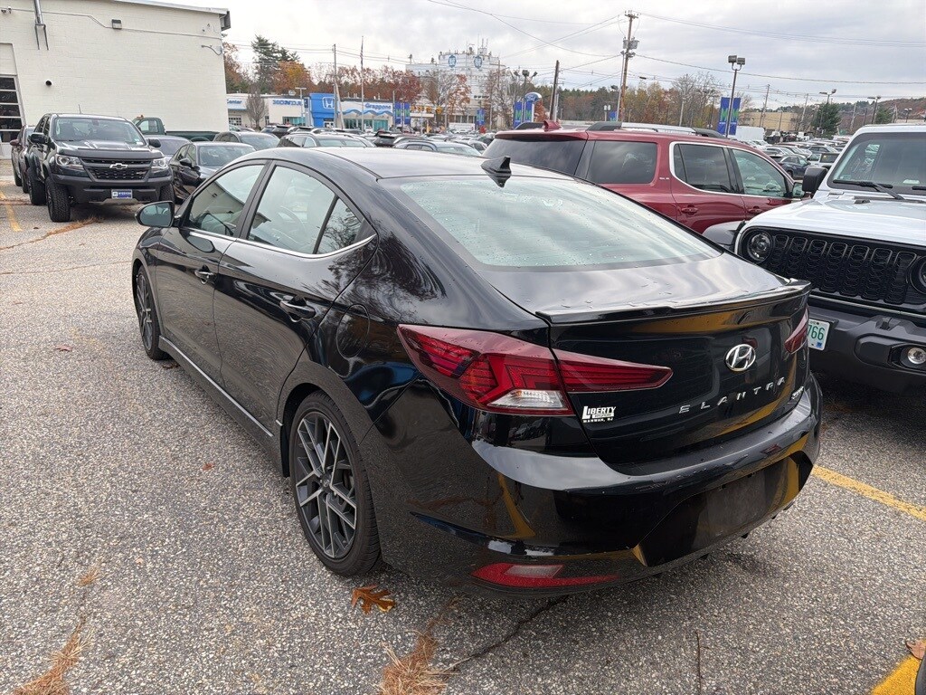 2019 Hyundai Elantra Sport photo 2