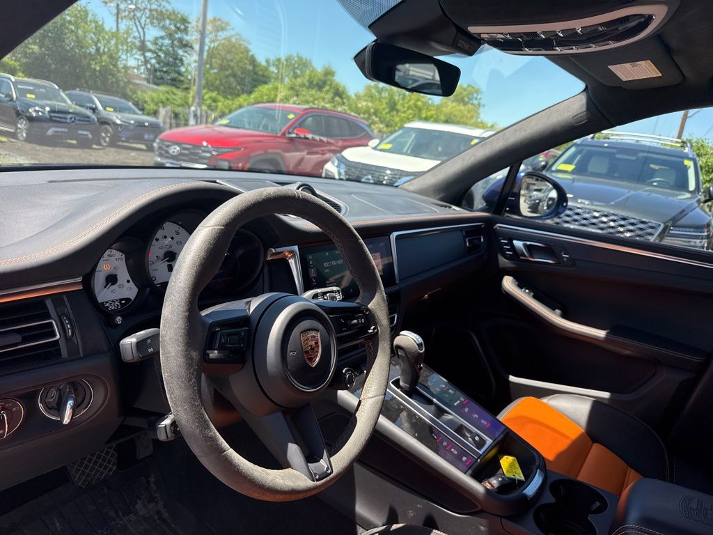 Photo 18