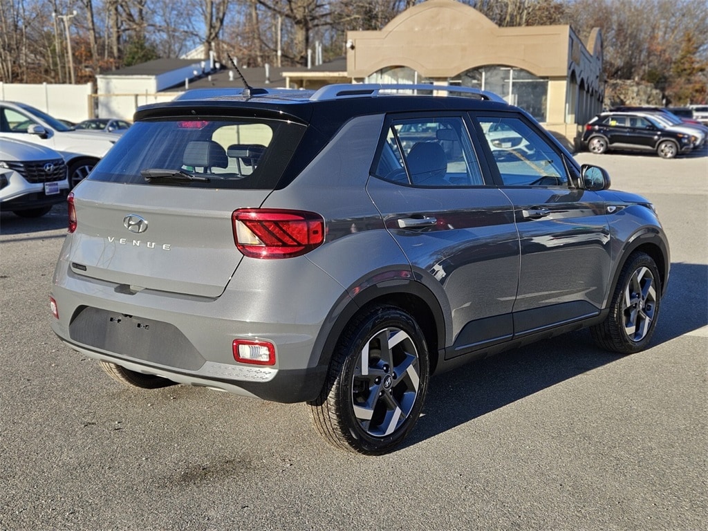 Certified 2023 Hyundai Venue Limited SUV
