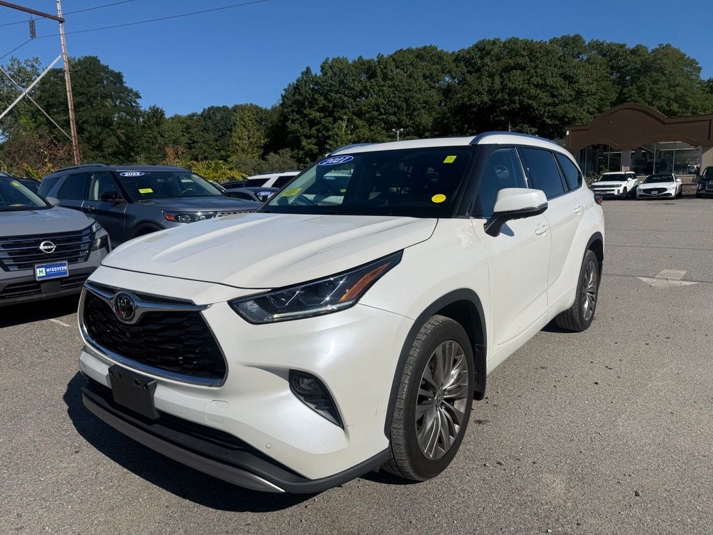 Used 2021 Toyota Highlander Platinum SUV