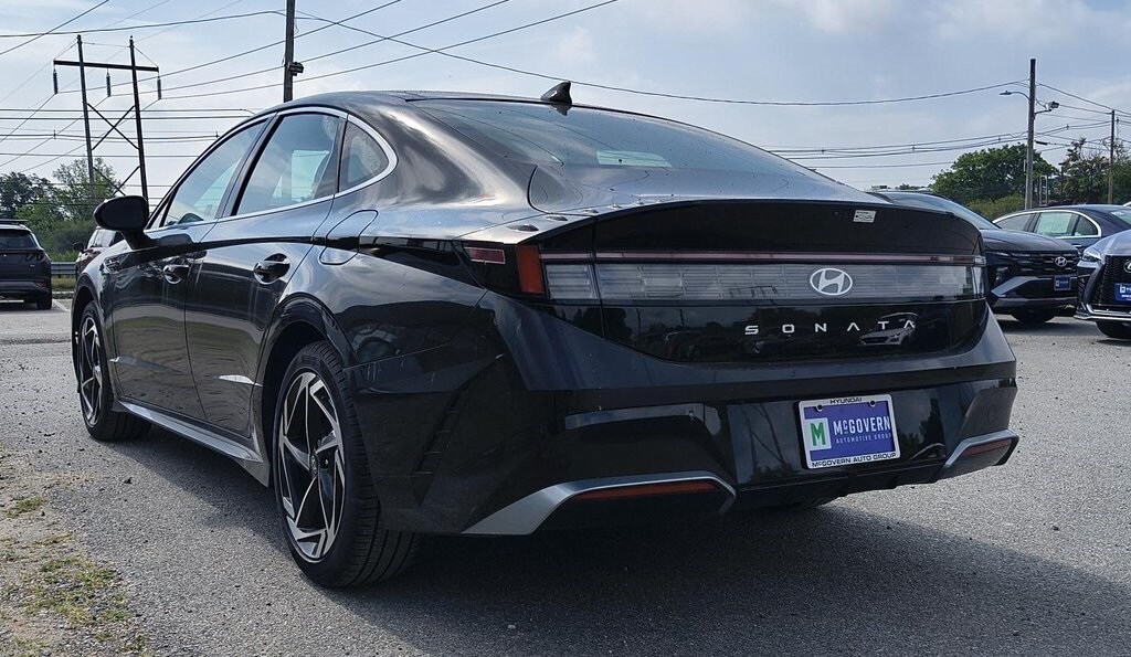 2024 Hyundai Sonata SEL Convenience photo 2