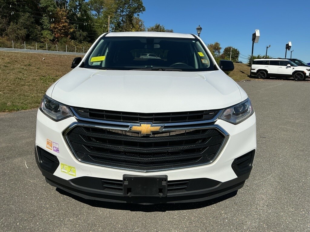2020 Chevrolet Traverse LS photo 2