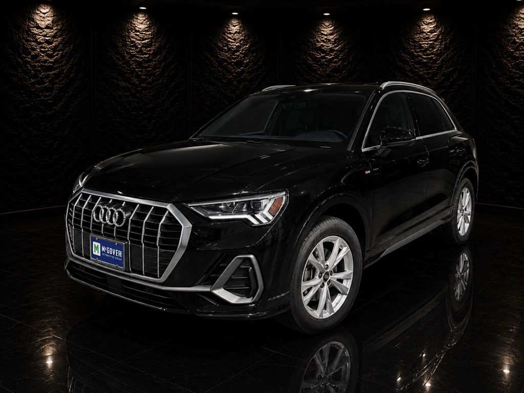 2023 Audi Q3 45 S line Premium SUV