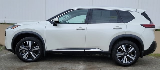 Certified 2022 Nissan Rogue SL with VIN 5N1BT3CBXNC724813 for sale in Newton, MA