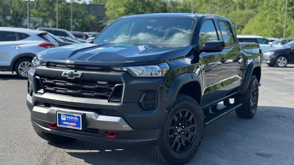 Used 2024 Chevrolet Colorado Trail Boss Truck Crew Cab