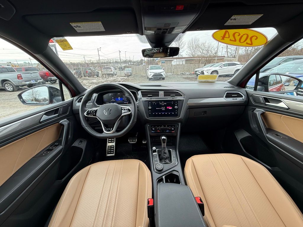2024 Volkswagen Tiguan SE R-LINE BLACK - Photo 17