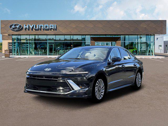 2026 Hyundai Sonata Hybrid Limited's photo