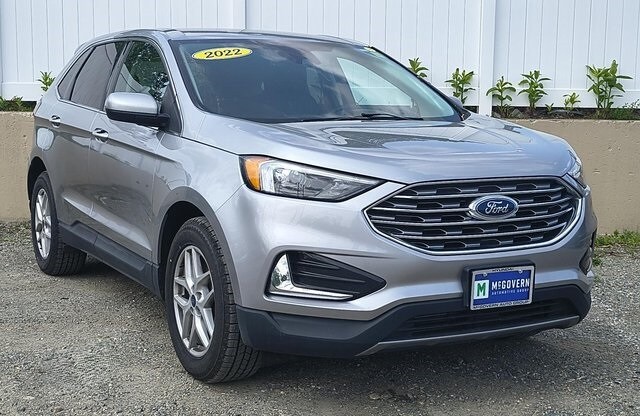 2022 Ford Edge SEL photo 3
