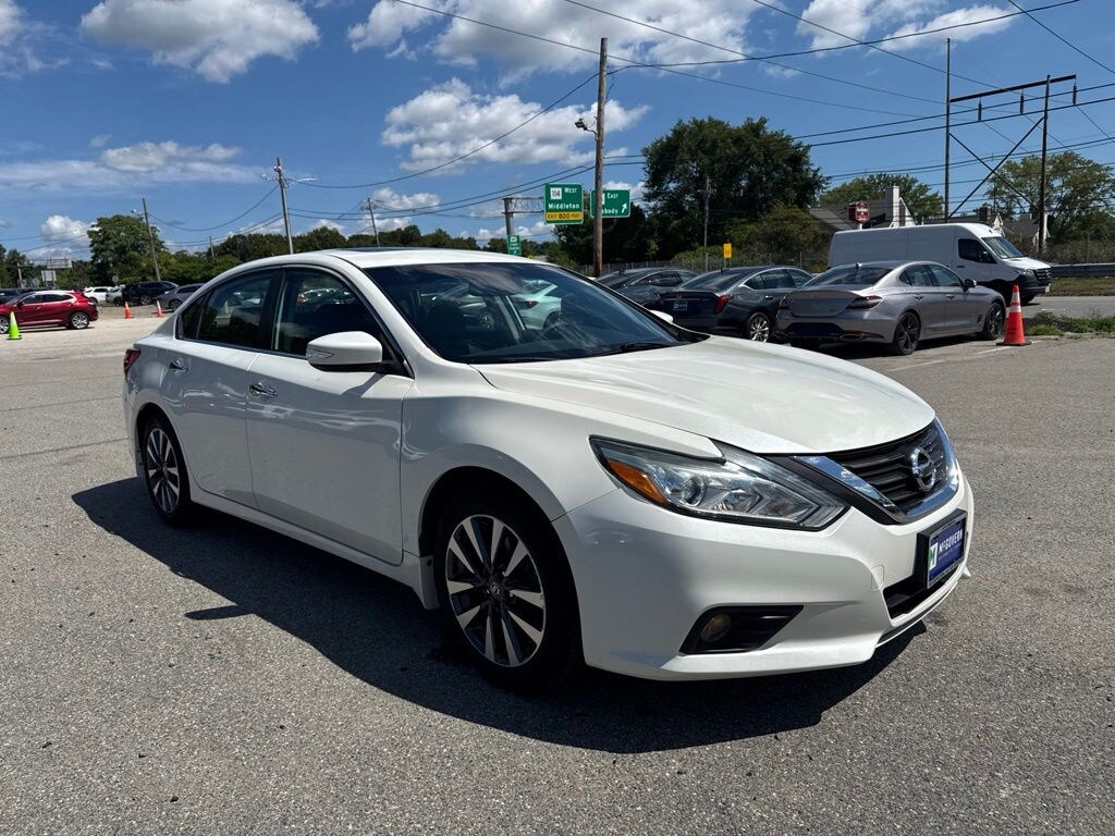 Used 2017 Nissan Altima 2.5 SV Sedan