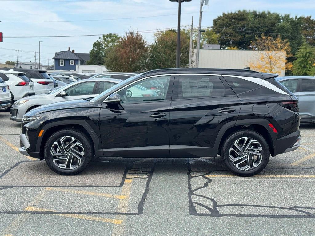New 2025 Hyundai Tucson Hybrid Limited SUV