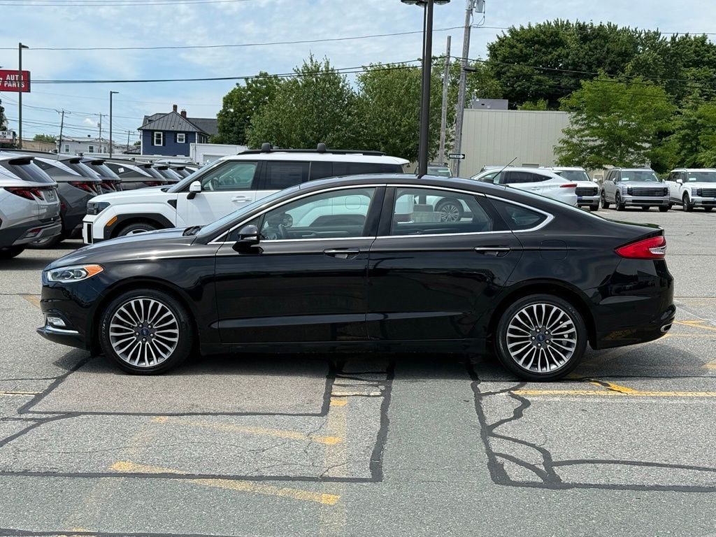 Used 2017 Ford Fusion SE Sedan