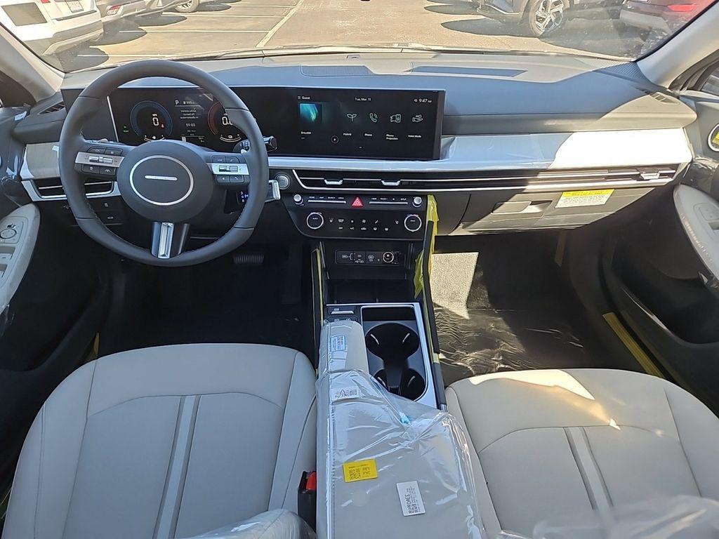 2025 Hyundai Sonata Hybrid SEL - Photo 6