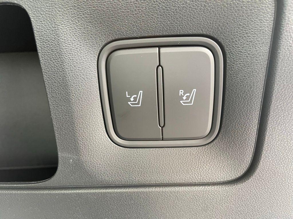 2026 Hyundai IONIQ 9 SE - Photo 35