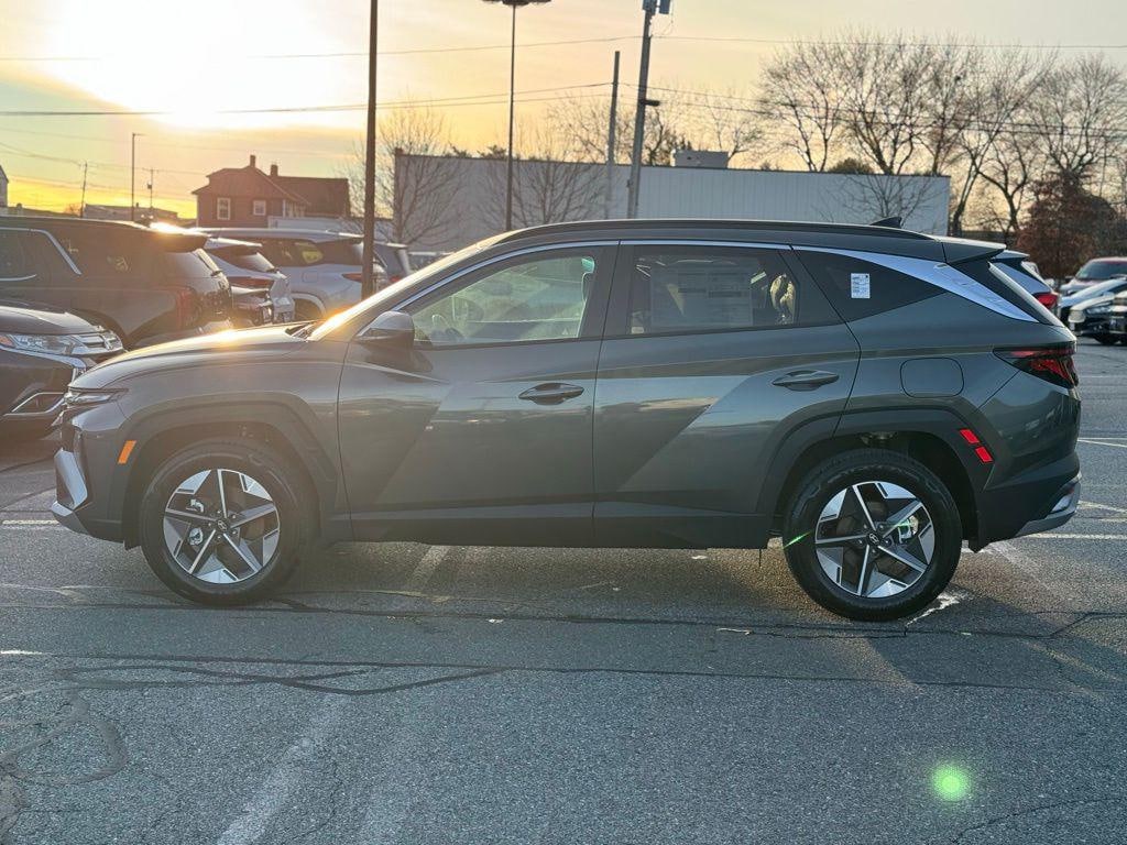 New 2026 Hyundai Tucson Hybrid SEL SUV
