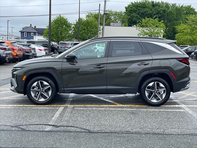 2025 Hyundai Tucson SEL photo 2