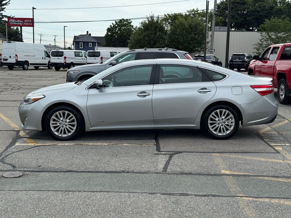 Used 2015 Toyota Avalon Limited Hybrid with VIN 4T1BD1EB1FU038251 for sale in Milford, MA